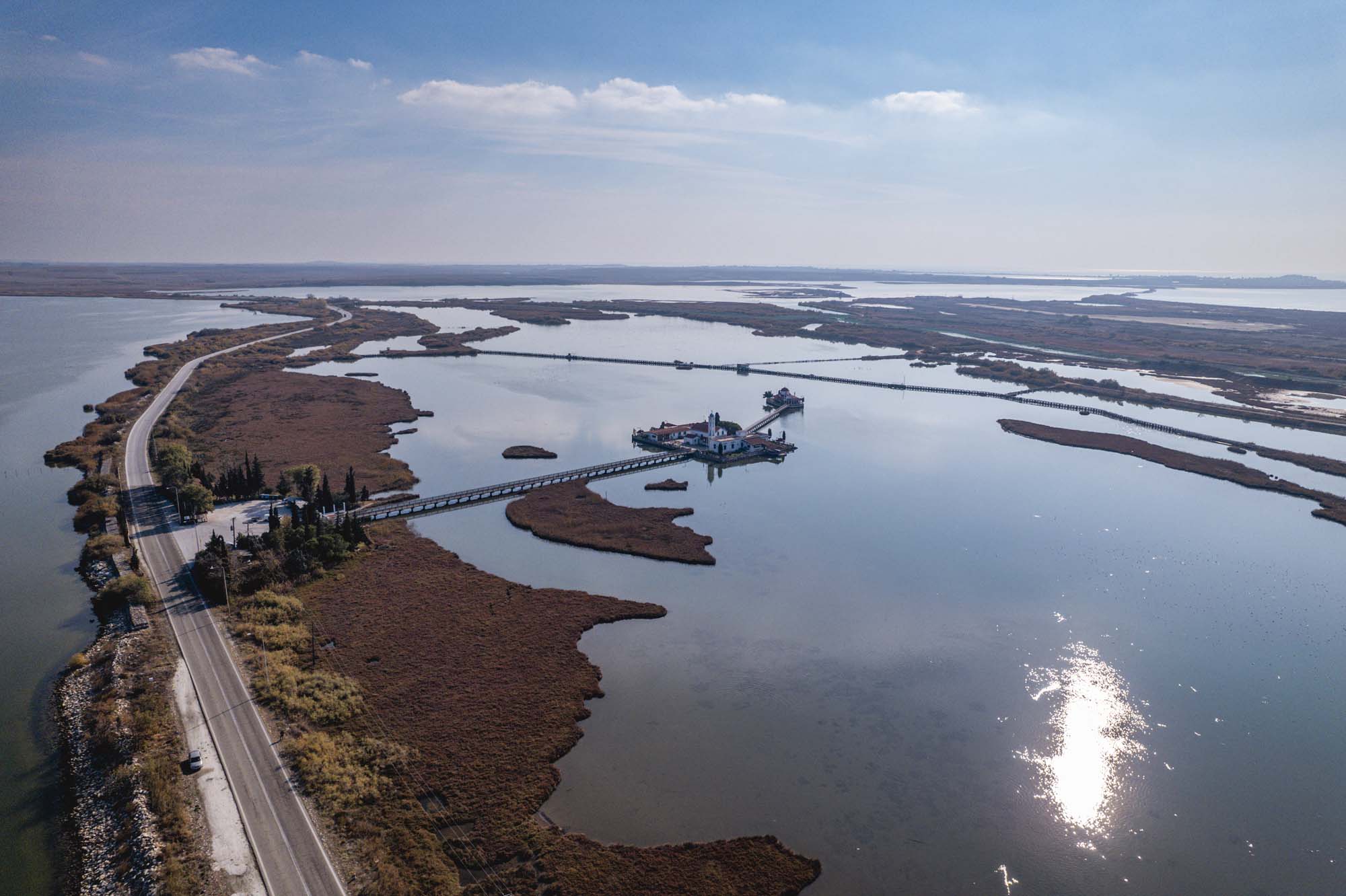 Εκκλησάκι Αγίου Νικολάου στο Πόρτο Λάγος και Ιερός Ναός Παναγίας Παντάνασσας