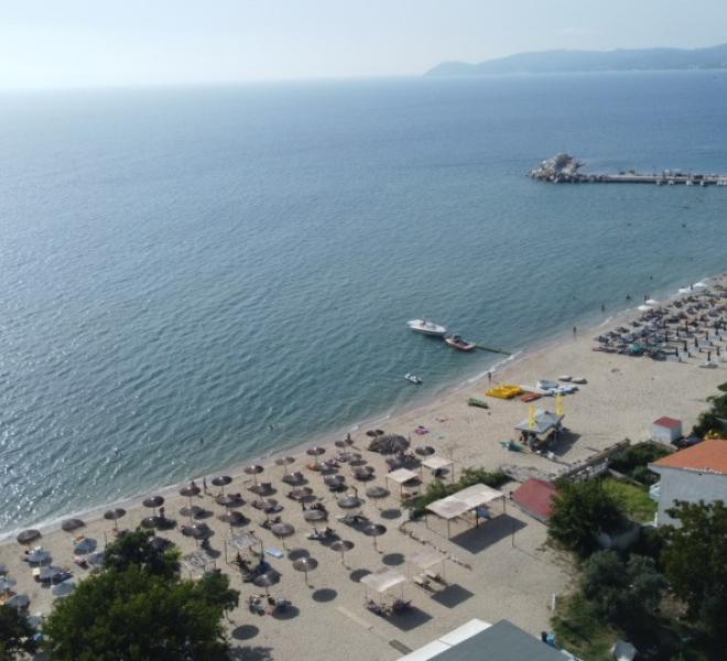 Limenas, Limenaria, Potos. Shopping and nightlife