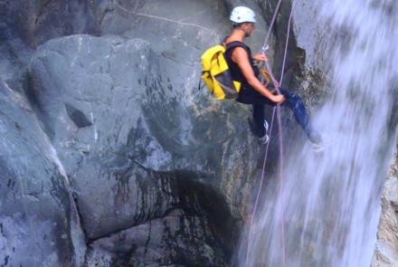 Canyoning in Vathres